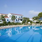 Govino Bay Bliss - Shared Pool Semesterbostad