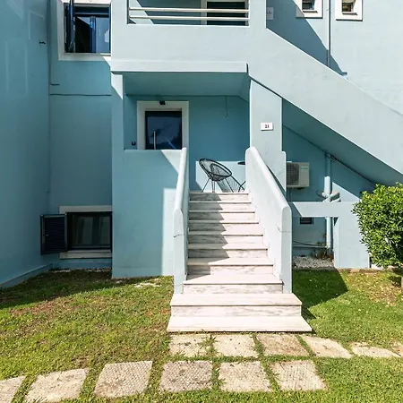 Govino Bay Bliss - Shared Pool *