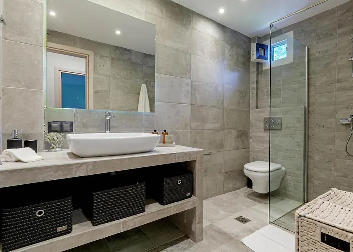 בית נופש Govino Bay Bliss - Shared Pool Danilia