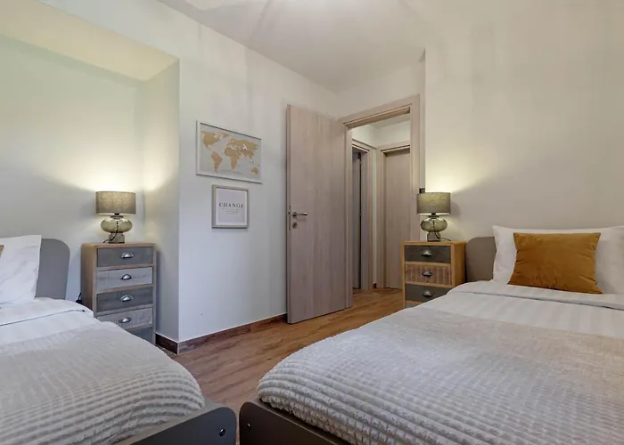 Govino Bay Bliss - Shared Pool 別荘 *