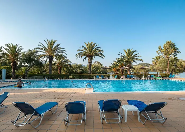 Govino Bay Bliss - Shared Pool Danilia